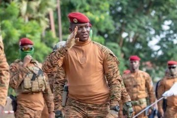 Burkina Faso: Quando a África levanta a cabeça, a ingerência ataca com mais força Burkina Faso: Quando a África levanta a cabeça, a ingerência ataca com mais força